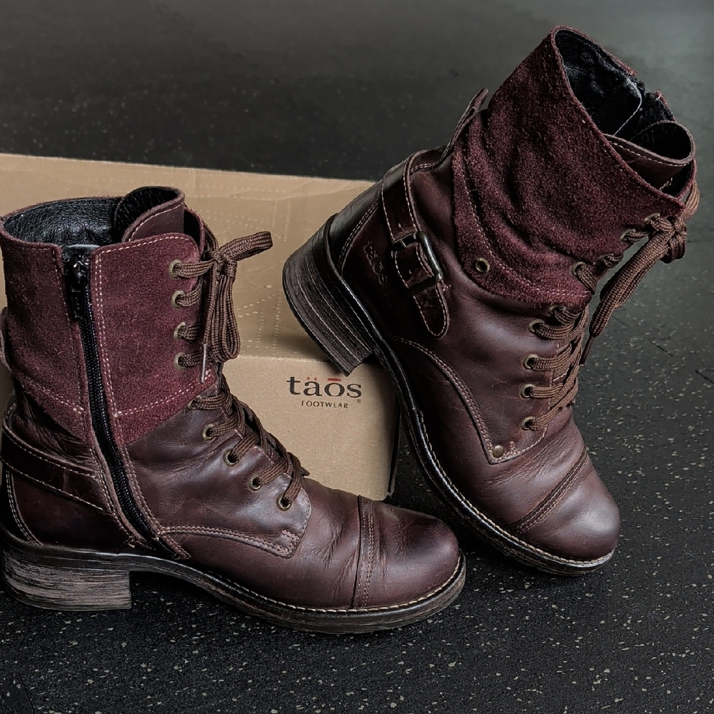 Taos Footwear Women's Burgundy and Brown Combat Boots
